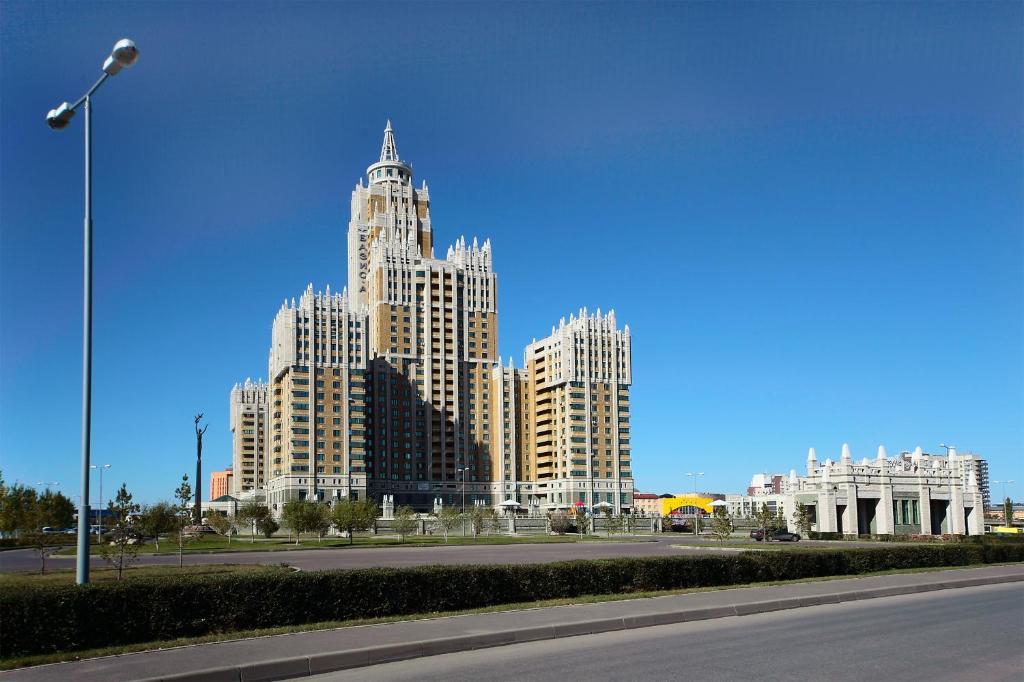 Triumph Apartments Astana Bagian luar foto